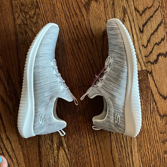 NEW Sketchers Air-Cooled Memory Foam Slip On Sneaker Gray/White - Picture 6 of 8